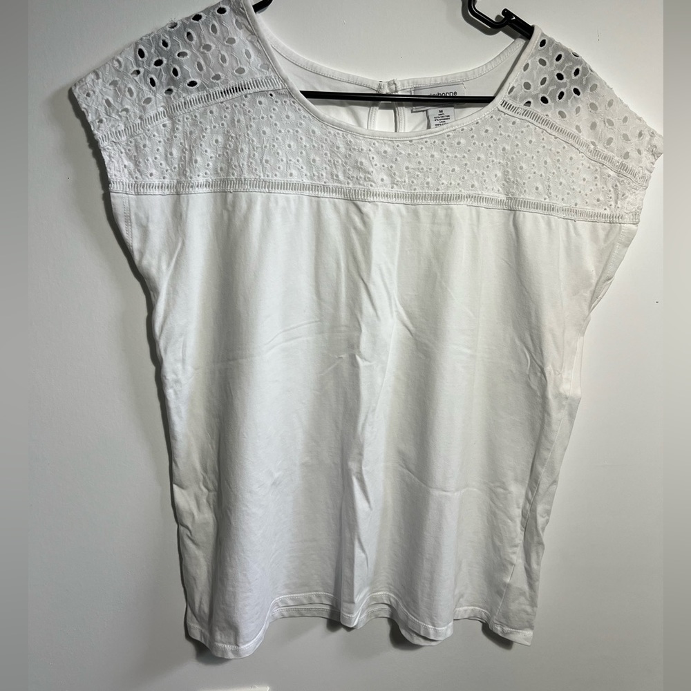 Lovely blouse details.